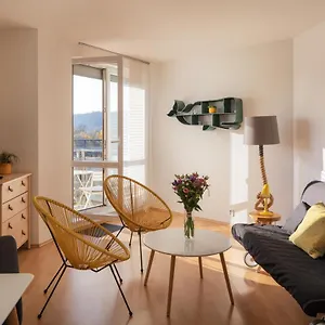  Apartment Sunny In Modrany By Days