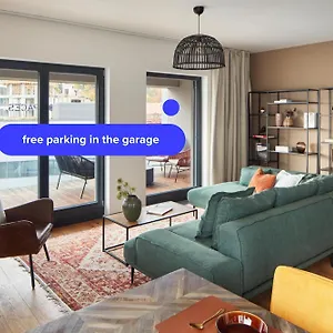 شقة Days - Designer Apts - Garage - Terrace - Easy Access, براغ