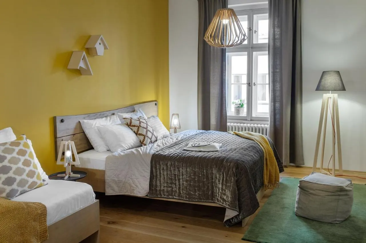 4 Trees Apartments By Adrez Prague